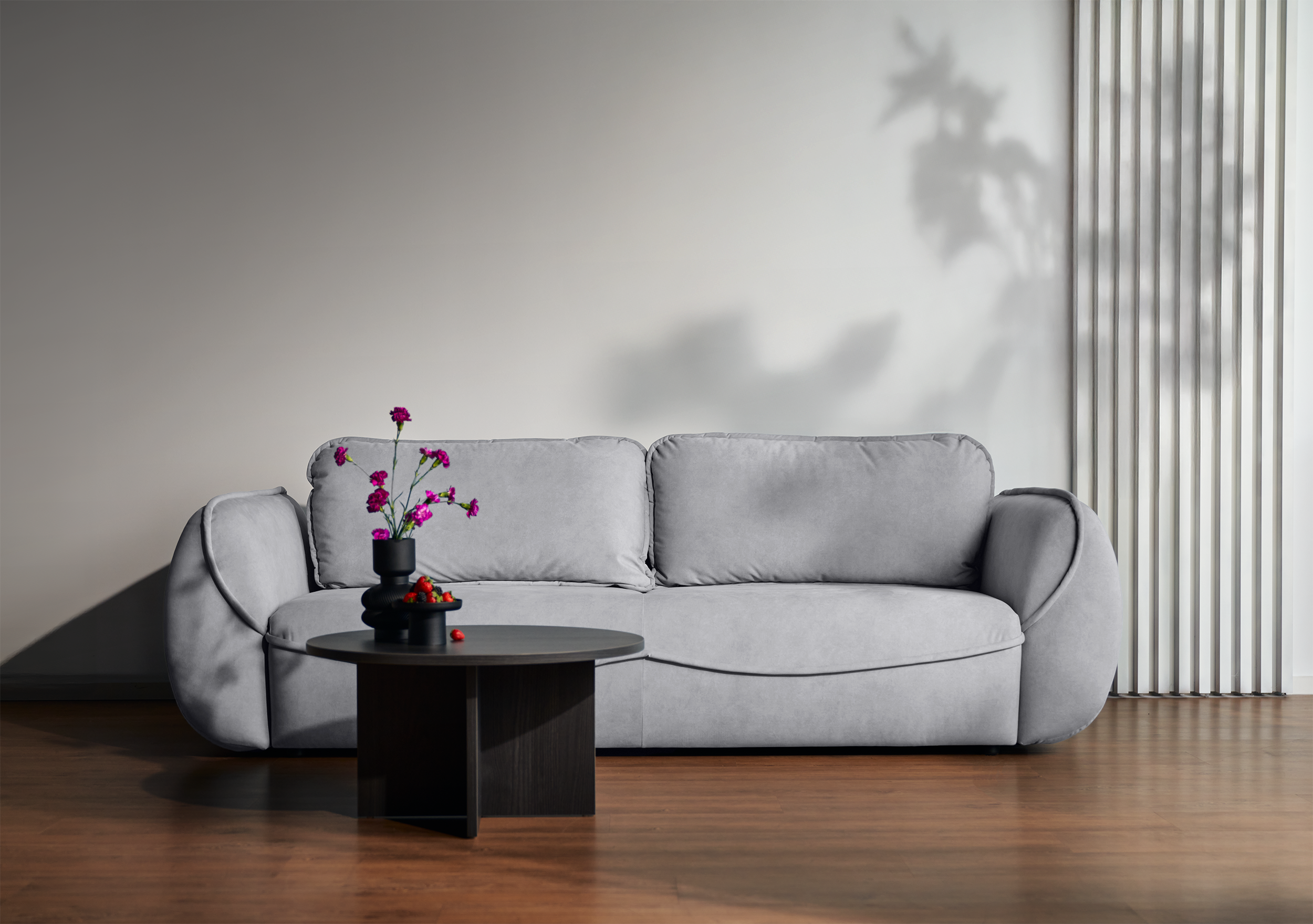 selsey-cutie-dreisitziges-schlafsofa-mit-stauraum-hellgrauer-samtstoff image 2
