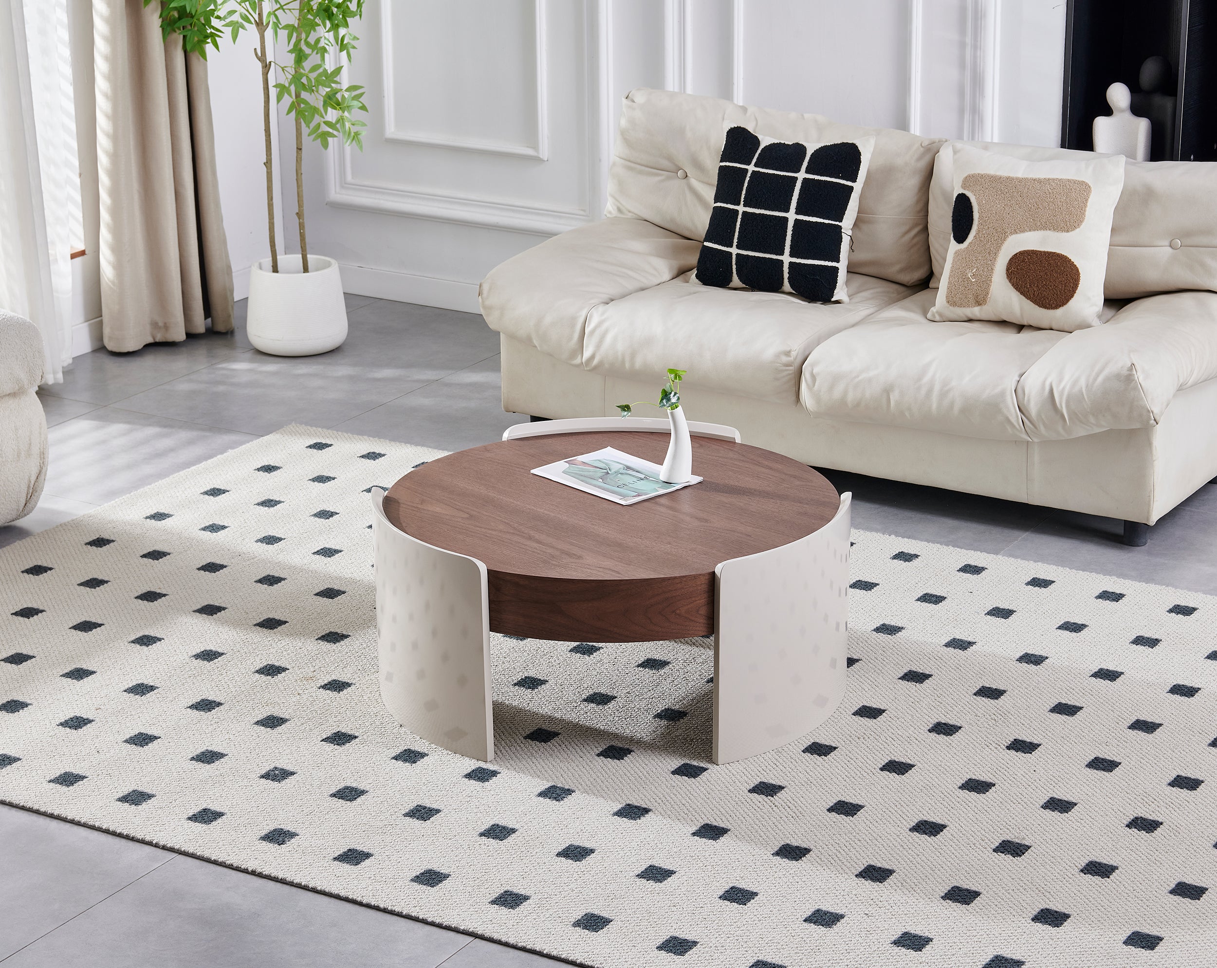 selsey-teralle-couchtisch-rund-90-cm-nussbaum-hochglanz-auf-beiger-basis image 2