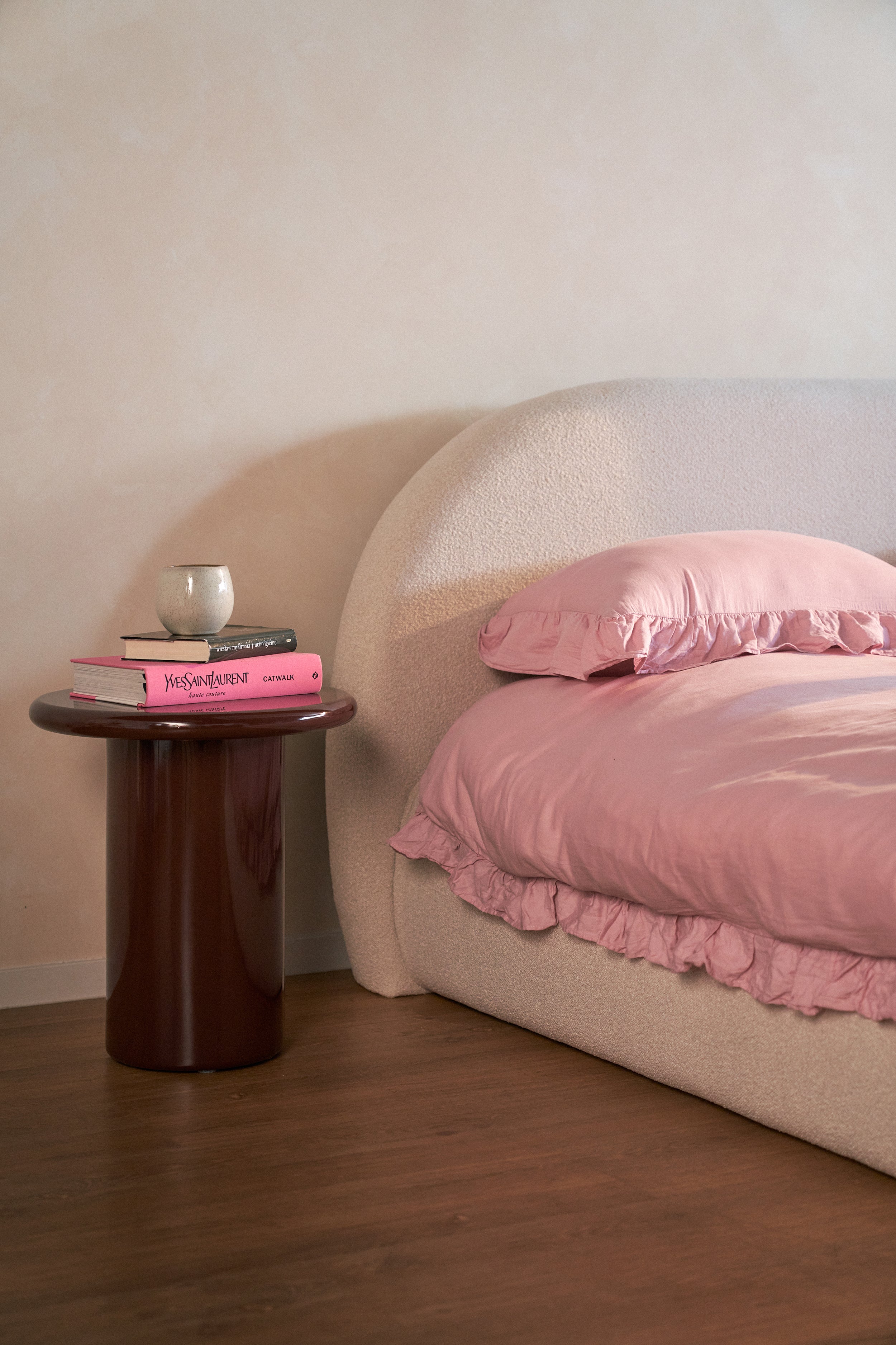 selsey-solvade-couchtisch-durchmesser-45-cm-braun-hochglanz image 2