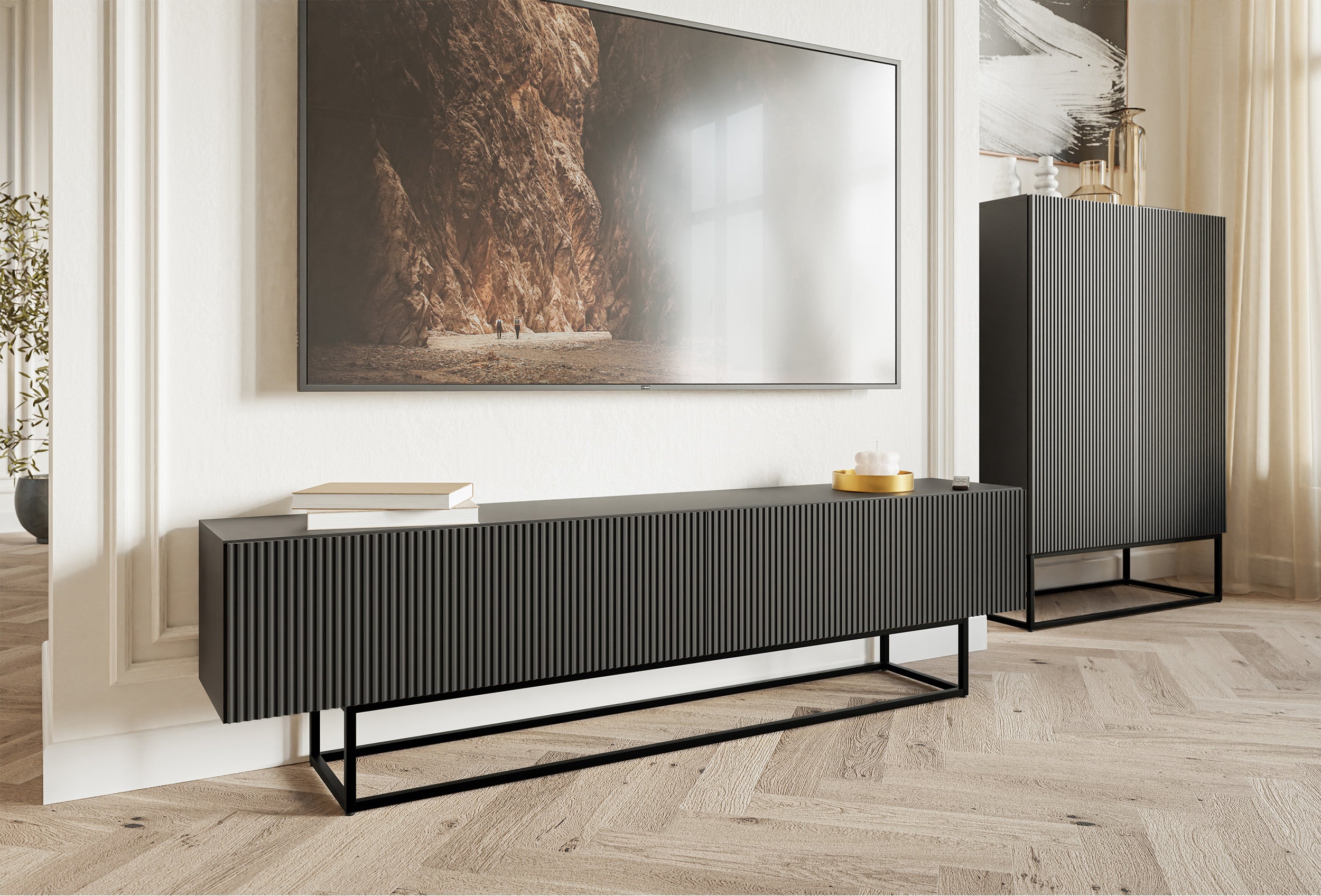 selsey-veldio-tv-schrank-175-cm-mit-gefr-ster-front-schwarz-mit-schwarzen-beinen image 3