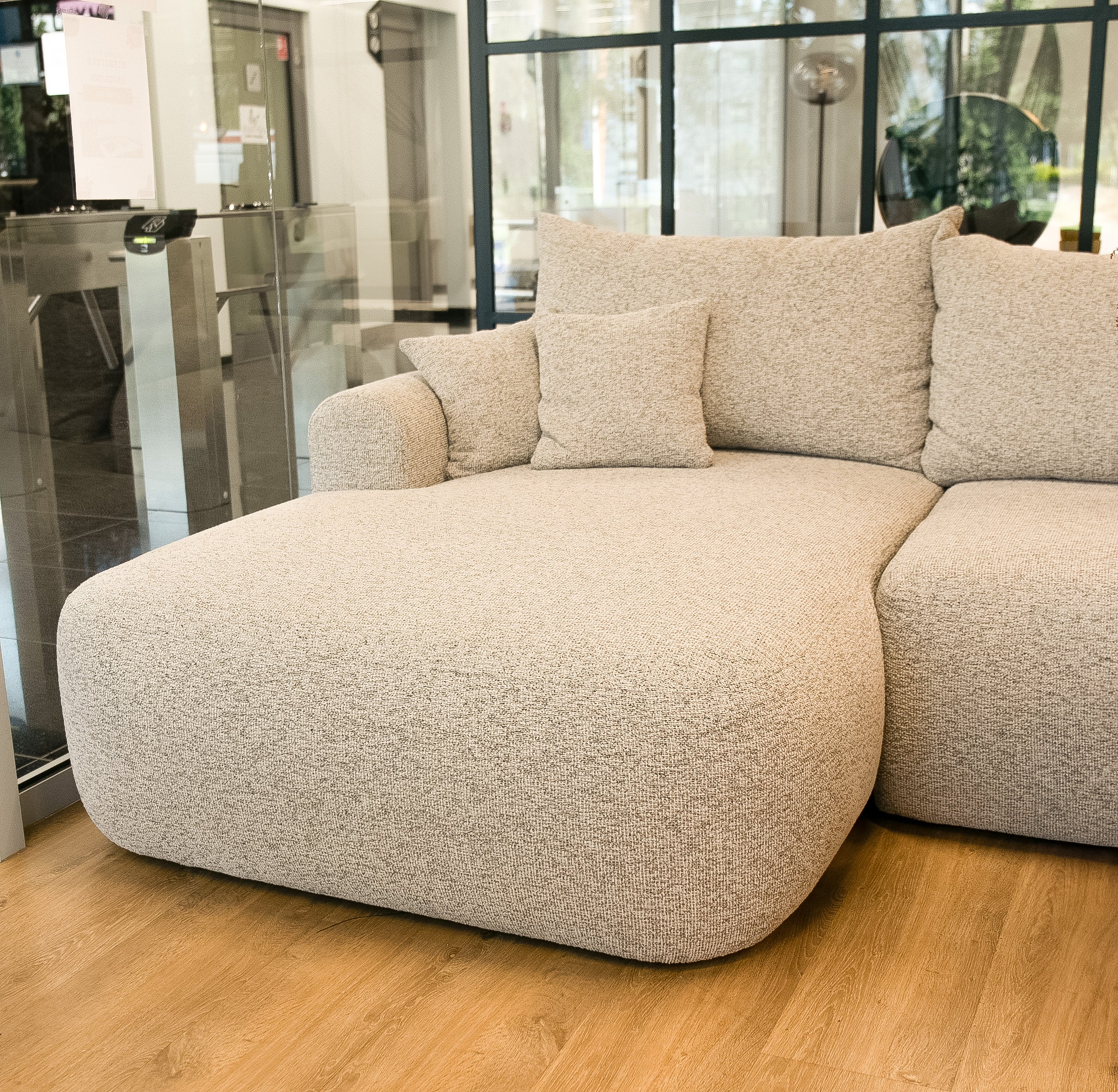 selsey-ovo-ecksofa-mit-schlaffunktion-l-form-links-hellgraues-geflecht image 5