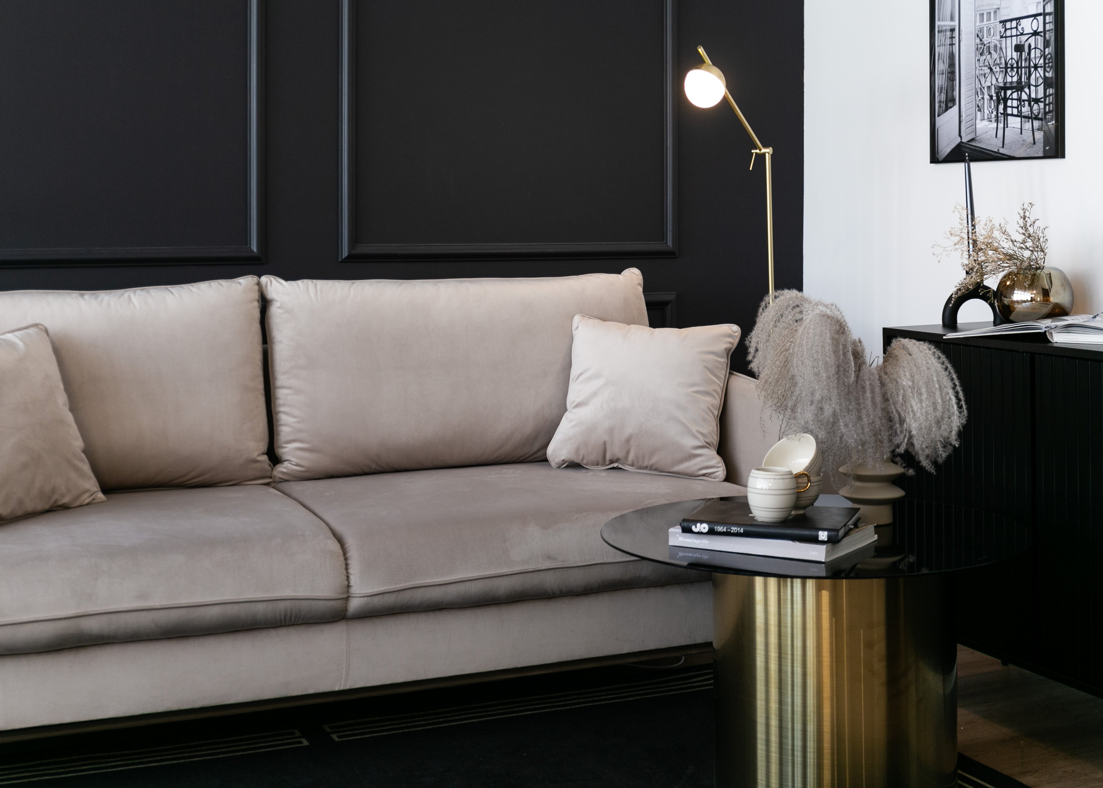 selsey-volio-dreisitziges-schlafsofa-grau-beiger-samt-goldene-beine-wasserabweis image 4