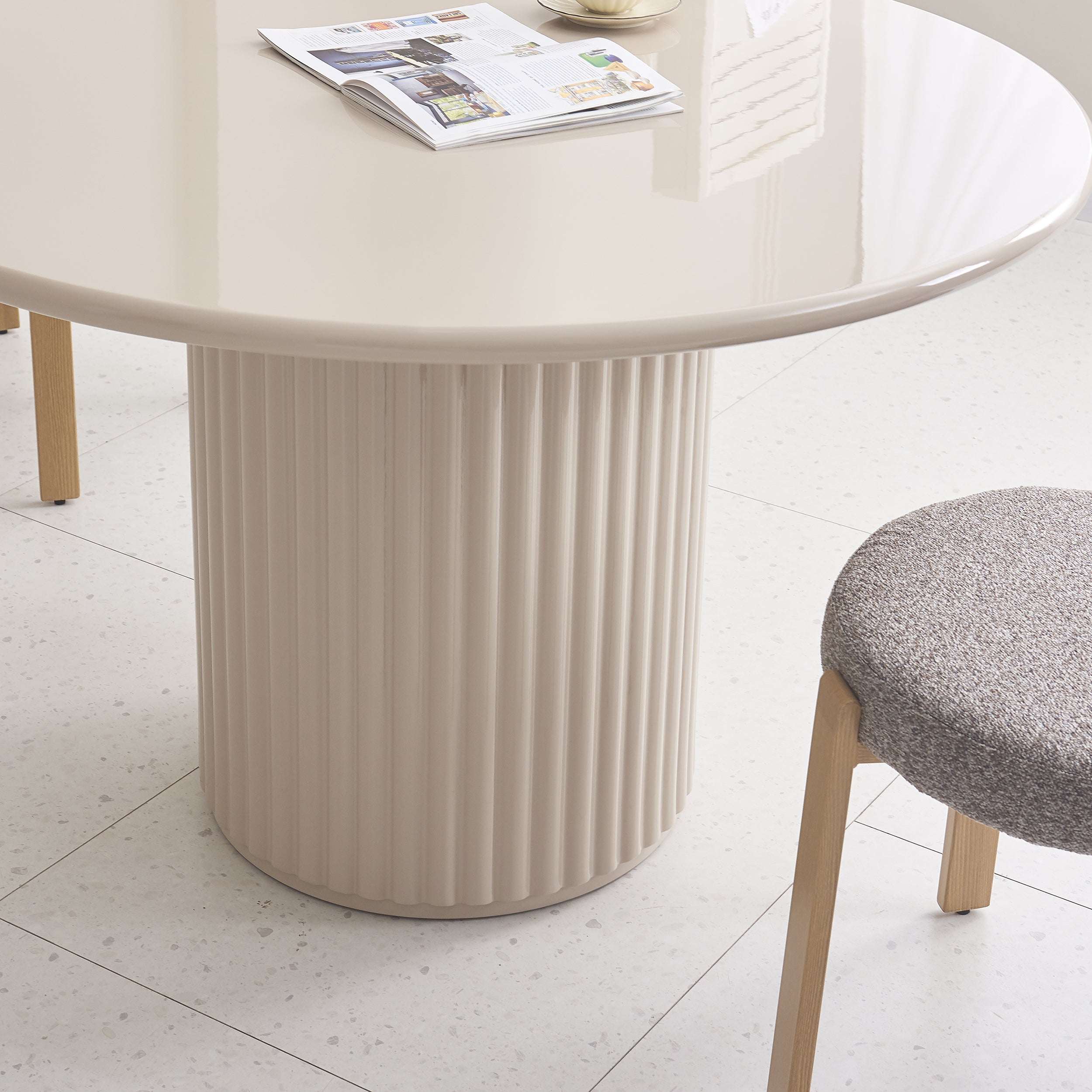 selsey-prinise-runder-esstisch-120-cm-taupe-hochglanz image 6