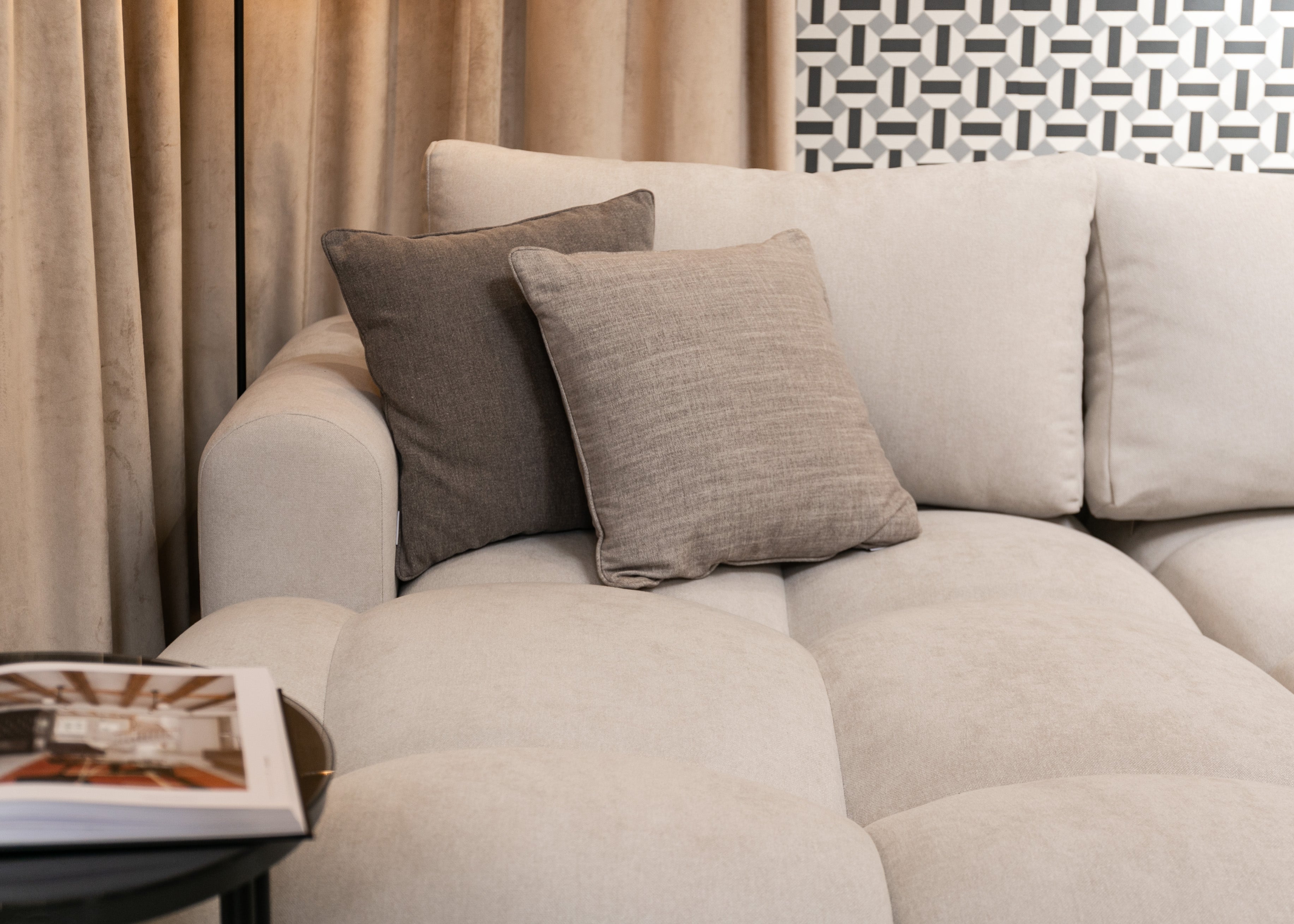 selsey-ombo-ecksofa-mit-schlaffunktion-links-creme-flechtstoff image 4