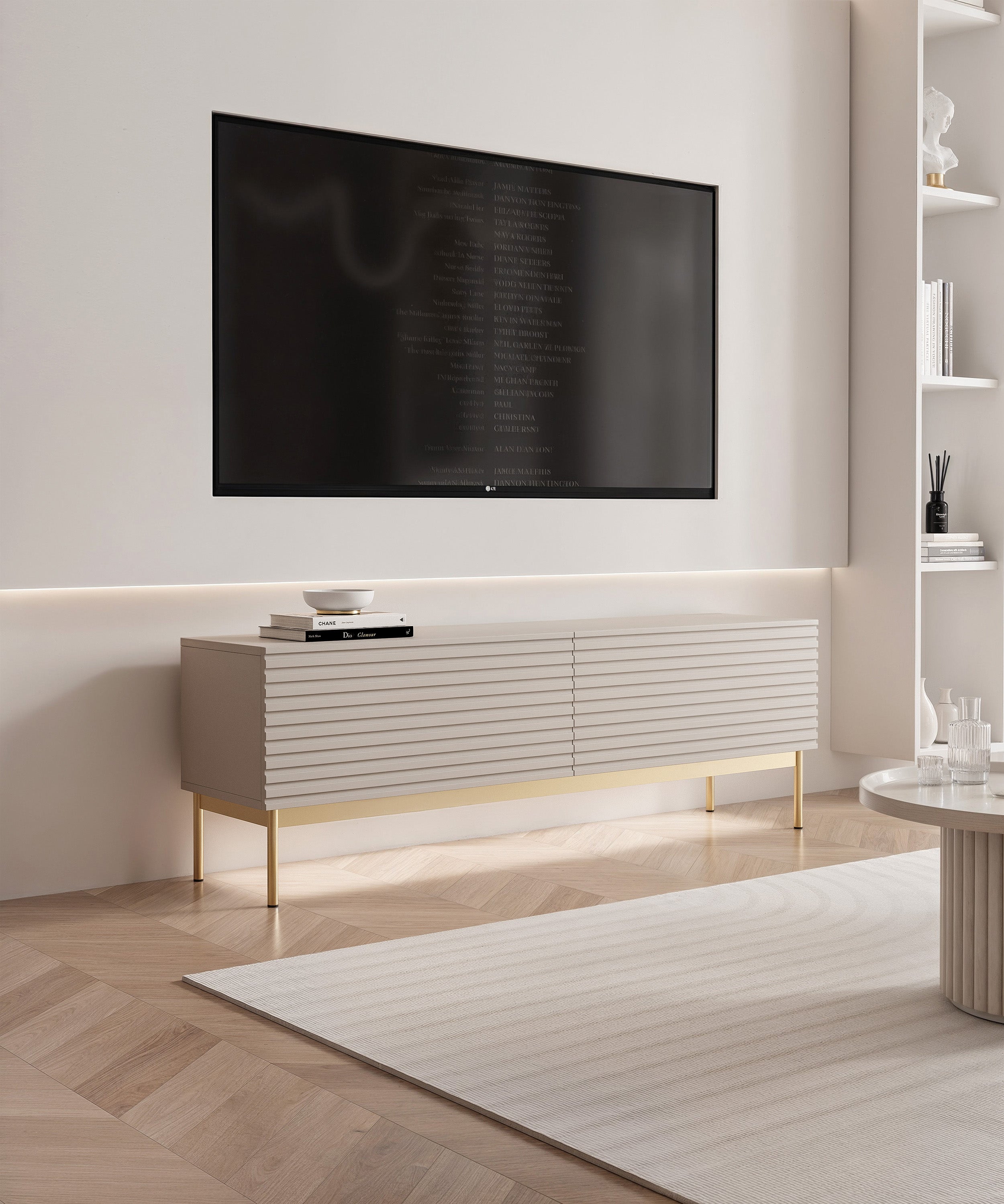 selsey-linearis-tv-schrank-139-cm-kaschmir-goldene-beine-mit-led-2-klappf-cher image 2