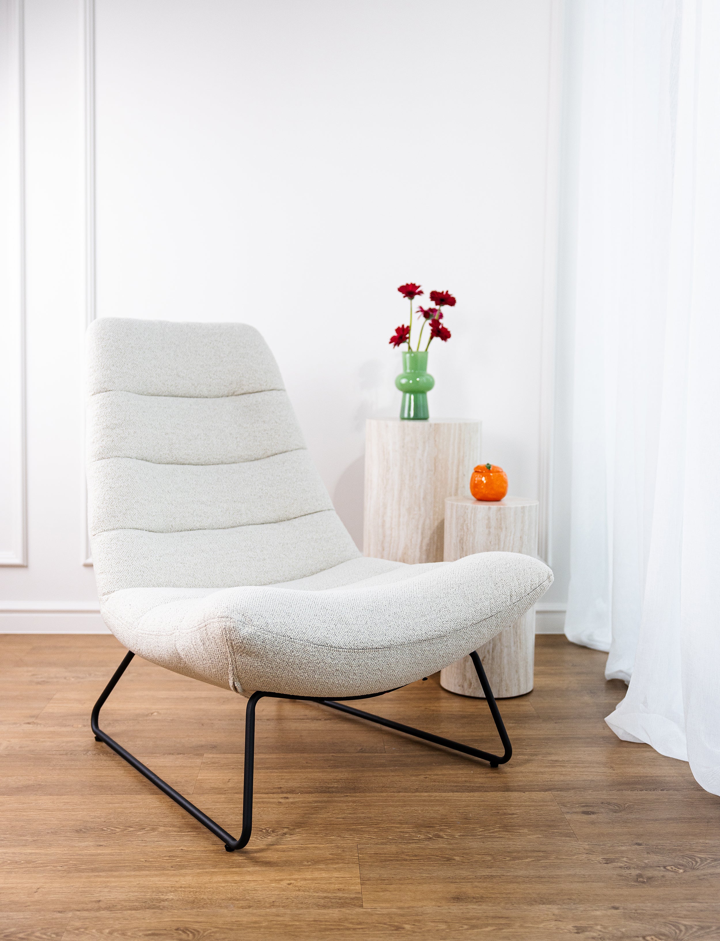 selsey-relaxsessel-forgents-cremefarbener-polstersessel-modern image 2