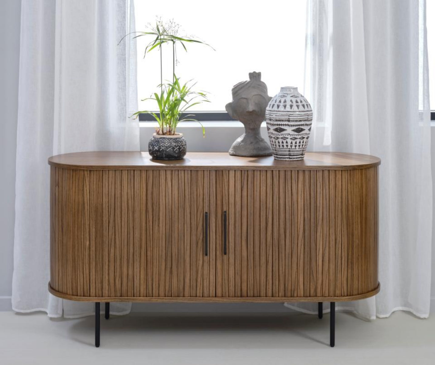 selsey-gativel-kommode-140x76-cm-lamellen-gebrannter-eichenholzton image 2