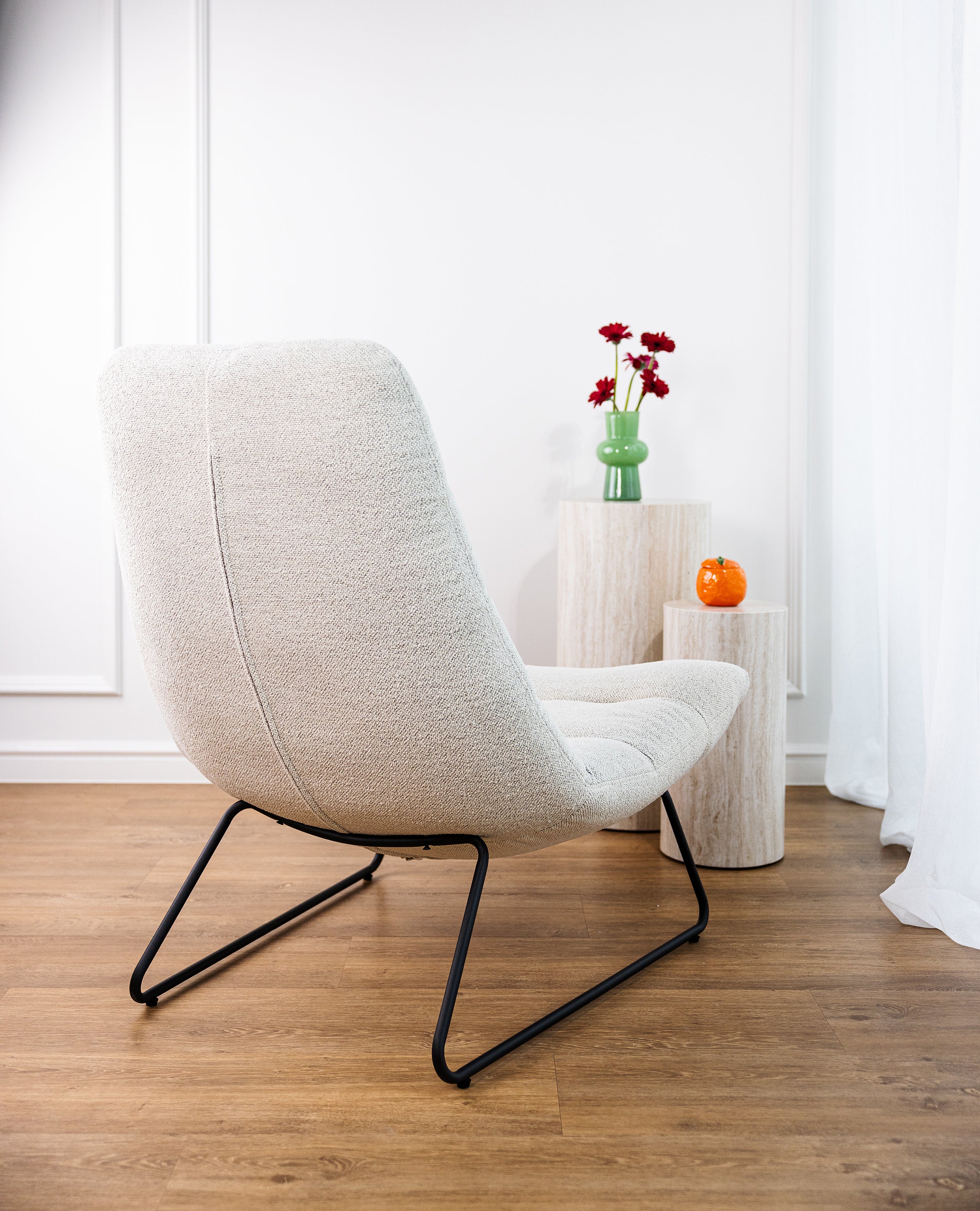 selsey-relaxsessel-forgents-cremefarbener-polstersessel-modern image 4