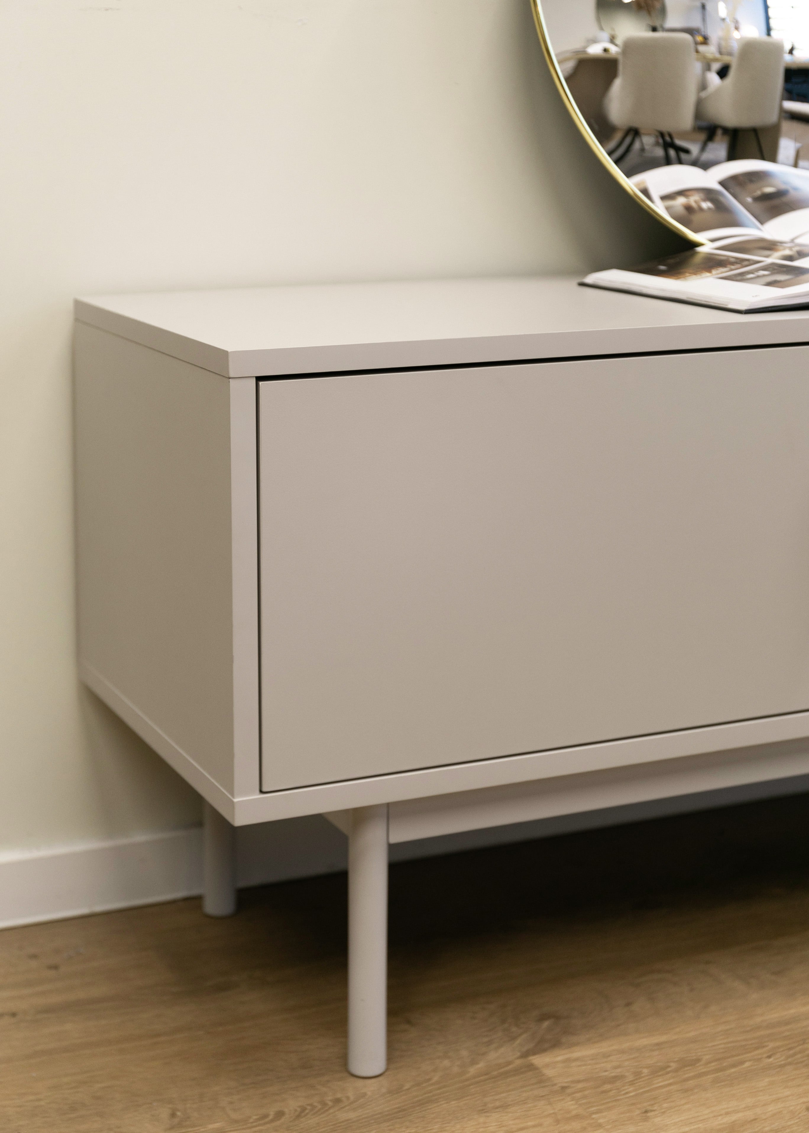 selsey-viviaro-tv-schrank-154-cm-kaschmir-mit-2-t-ren-und-nischen image 7