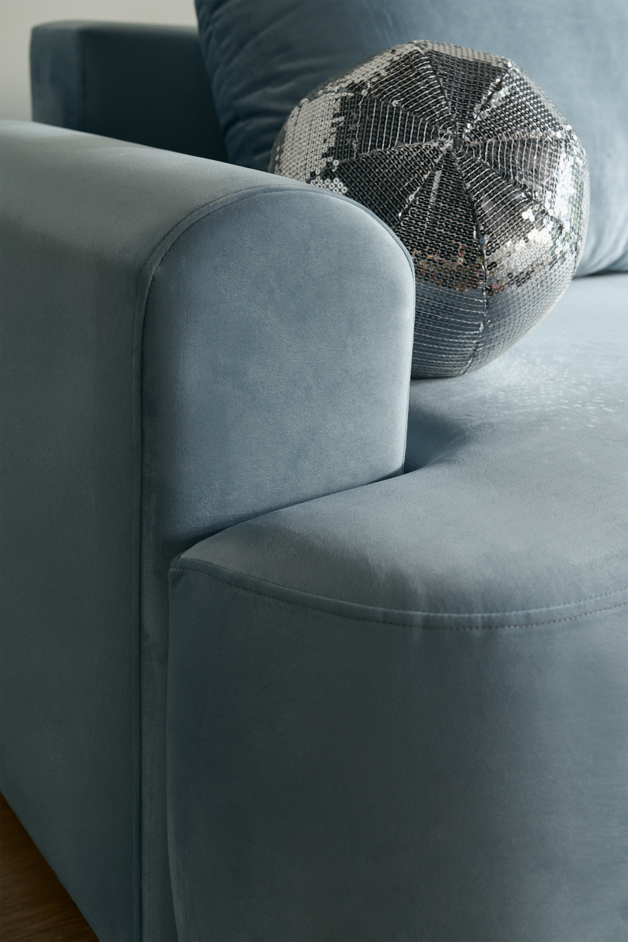 selsey-ovo-ecksofa-mit-schlaffunktion-l-form-rechtsseitig-mit-stauraum-hellblaue image 8