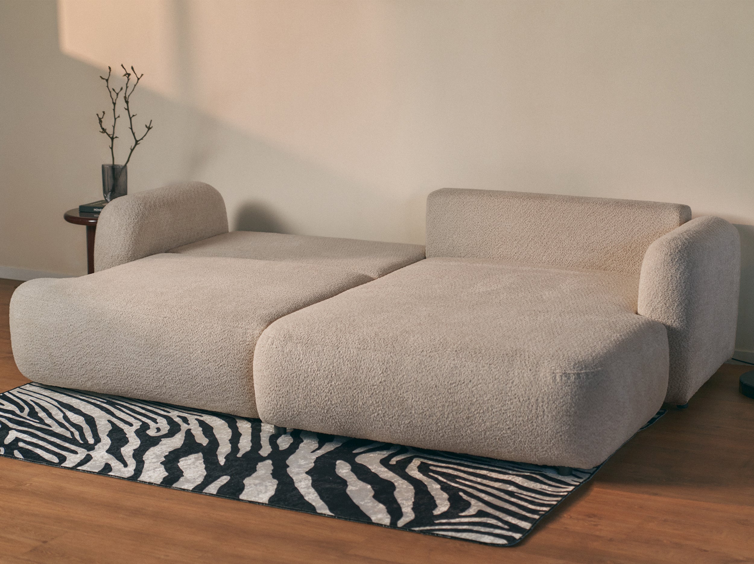 selsey-tvoya-ecksofa-mit-schlaffunktion-l-f-rmig-rechtsseitig-grau-beige-boucl image 3