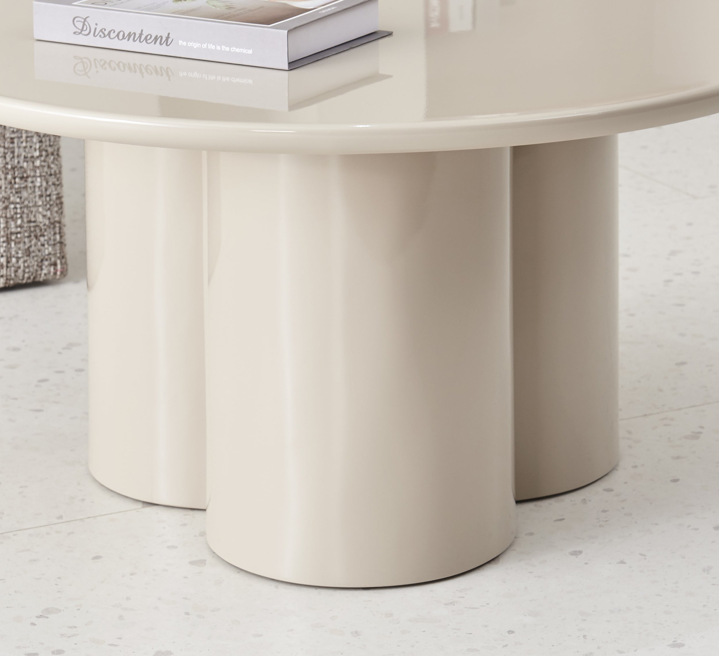 selsey-roulness-runder-couchtisch-80-cm-hellbeige-hochglanz image 5