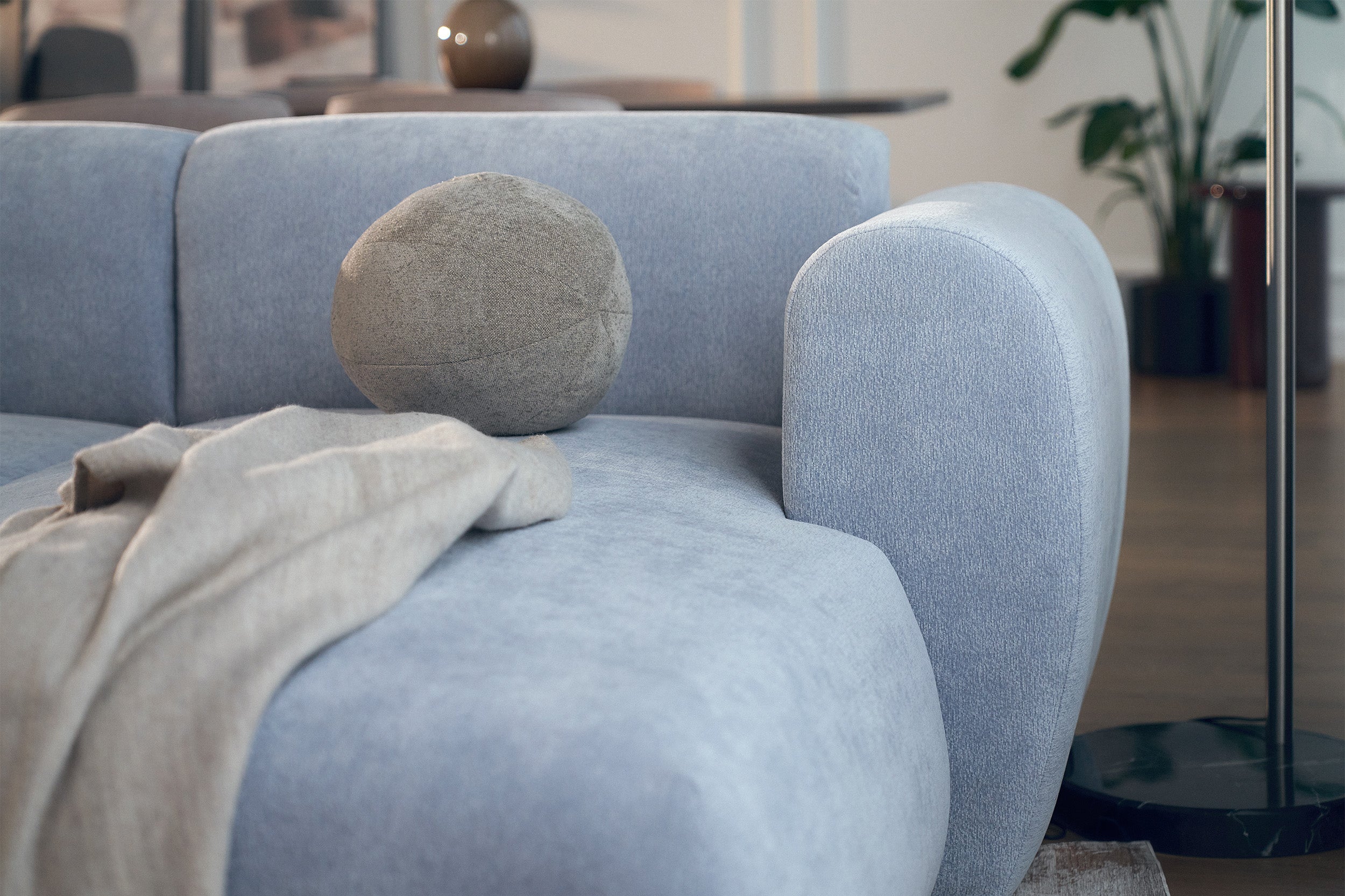 selsey-emia-ecksofa-mit-schlaffunktion-l-f-rmig-rechts-hellblauer-chenille-stoff image 4