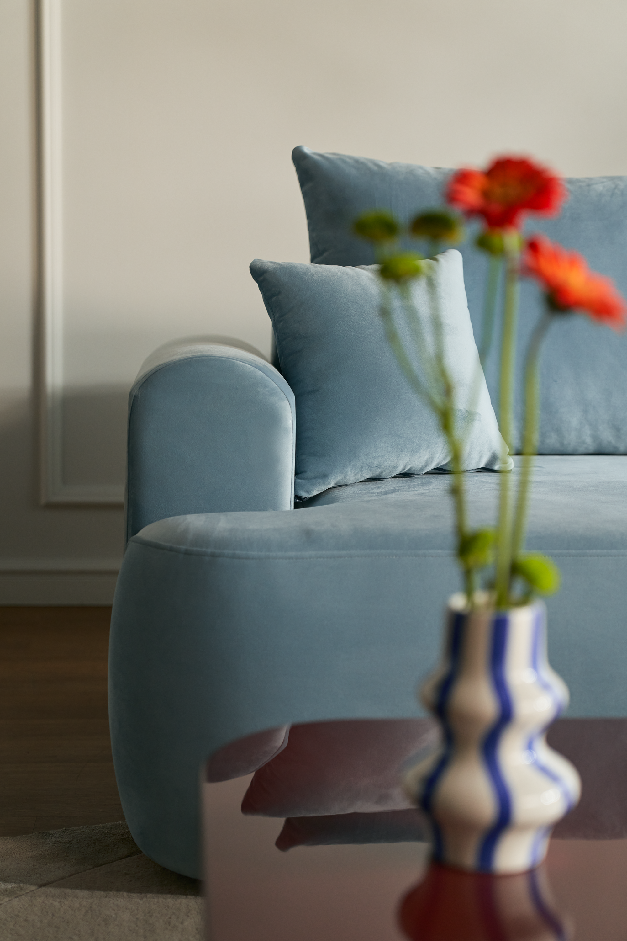 selsey-ovo-ecksofa-mit-schlaffunktion-l-form-rechtsseitig-mit-stauraum-hellblaue image 5