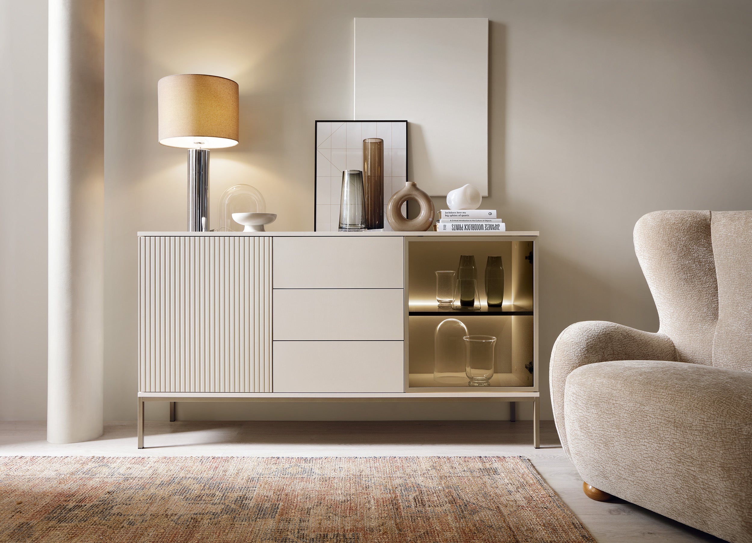 selsey-tosena-kommode-154-cm-kaschmir-mit-2-t-ren-schubladen-und-led image 2