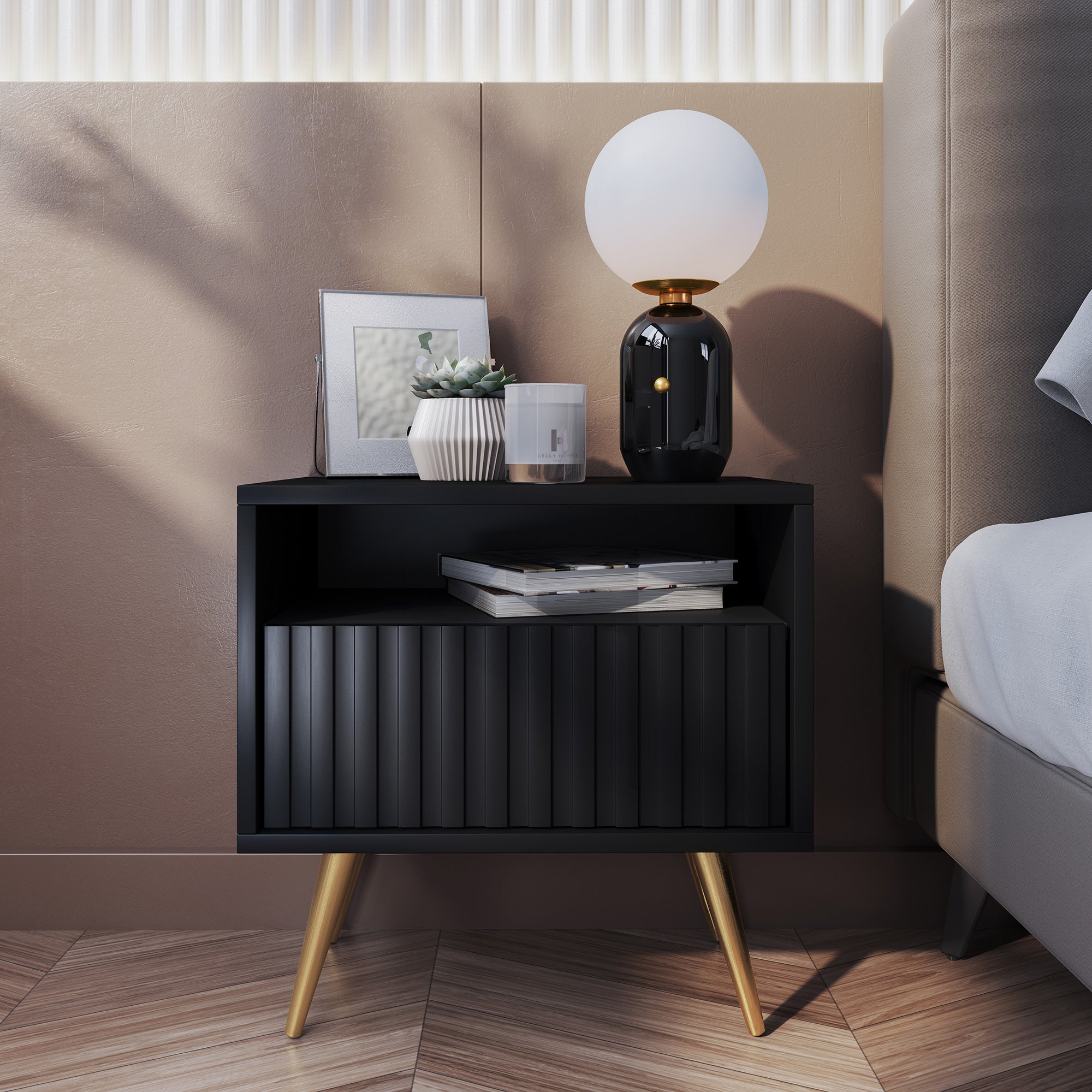 selsey-bello-nachttisch-mit-schublade-und-lamellenfront-schwarz-mit-goldenen-bei image 2