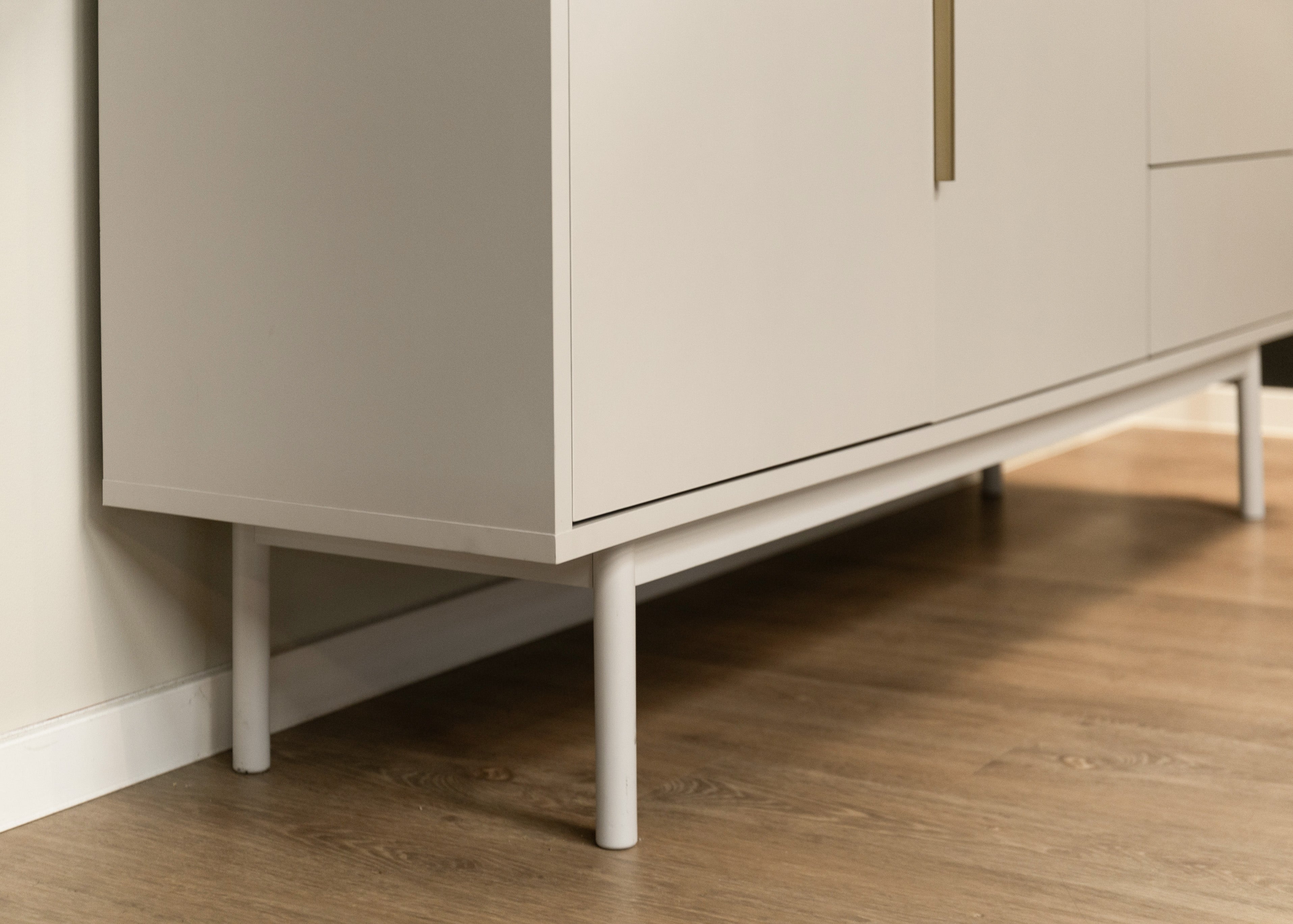 selsey-viviaro-kommode-mit-2-t-ren-und-3-schubladen-154-cm-kaschmir image 6
