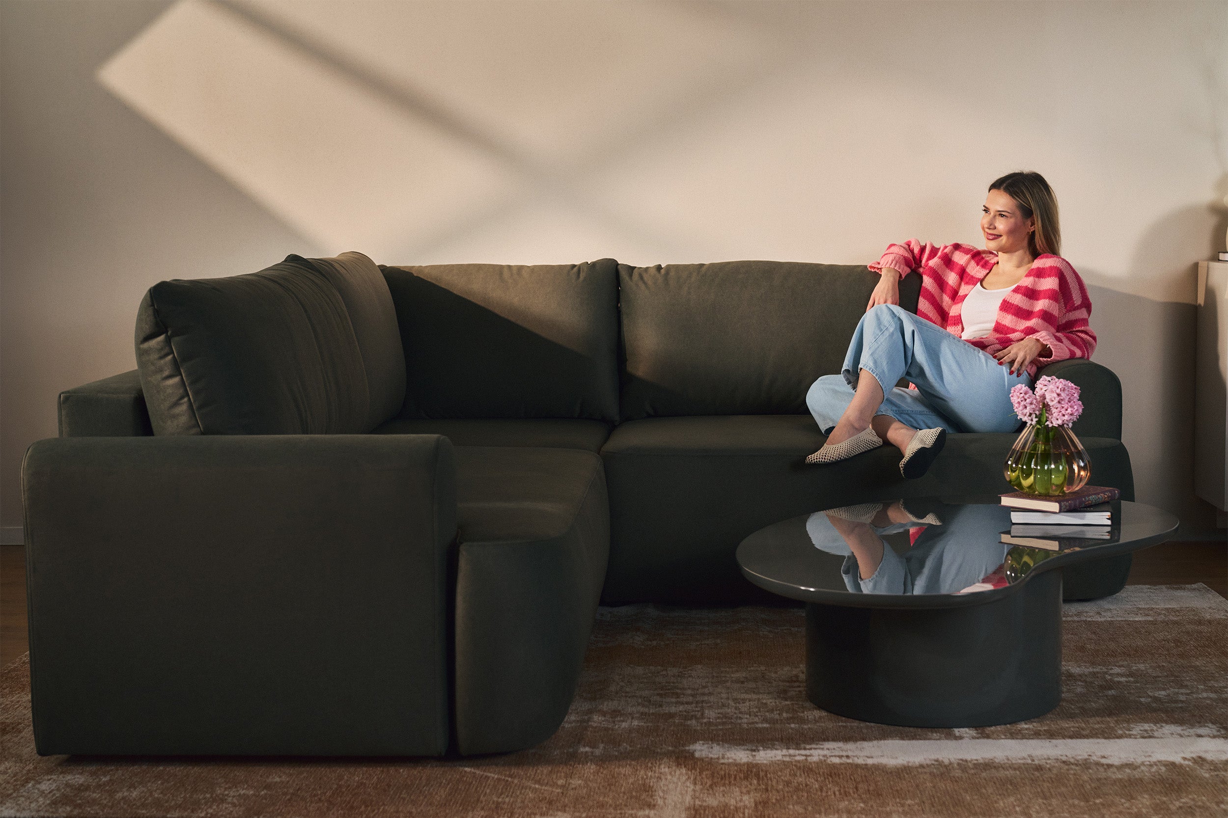 selsey-ovo-ecksofa-l-form-mit-schlaffunktion-olivgr-n-samt-universell image 6