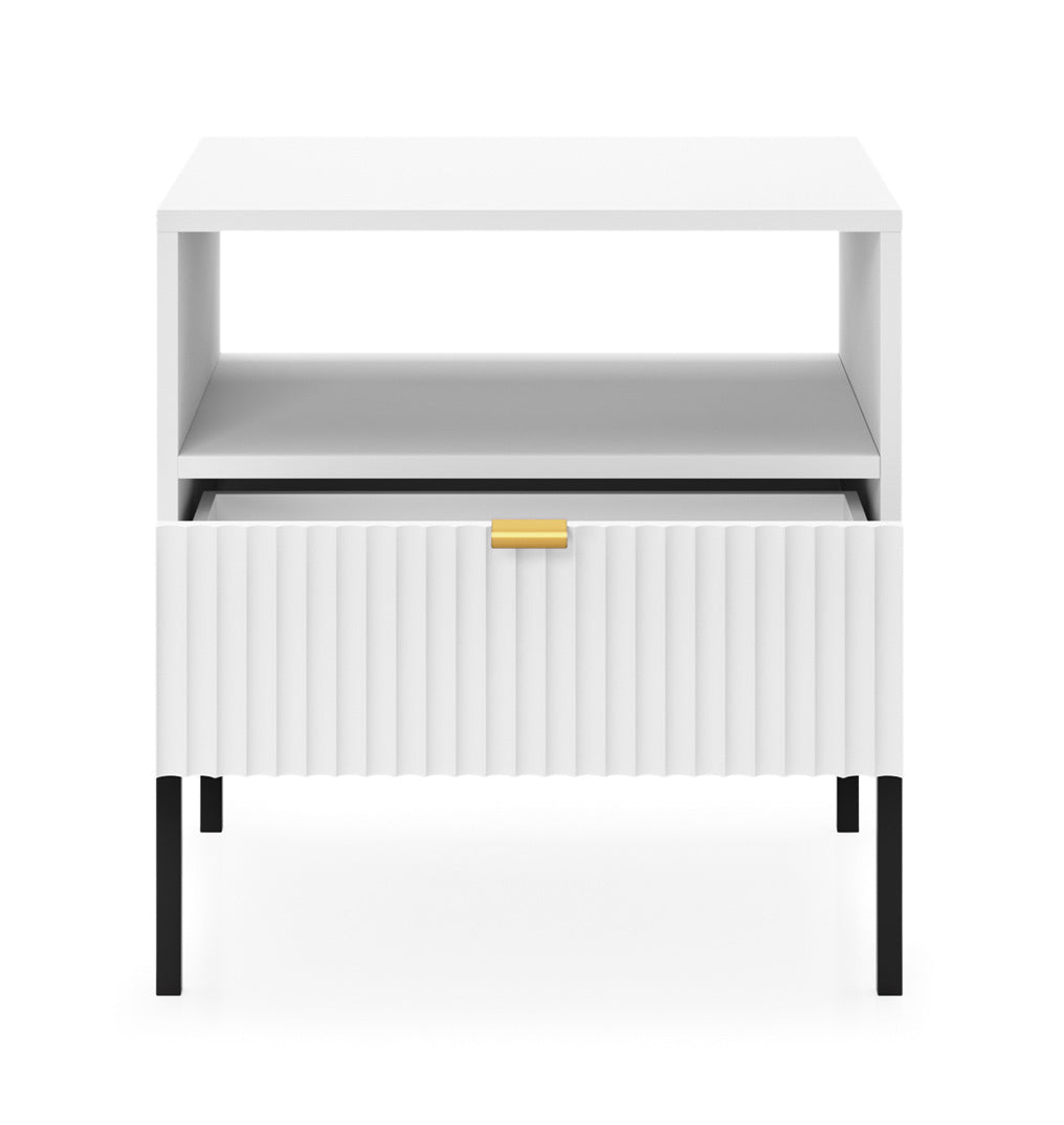 selsey-vellore-nachttisch-54-cm-wei-geriffelte-front-goldener-griff image 5