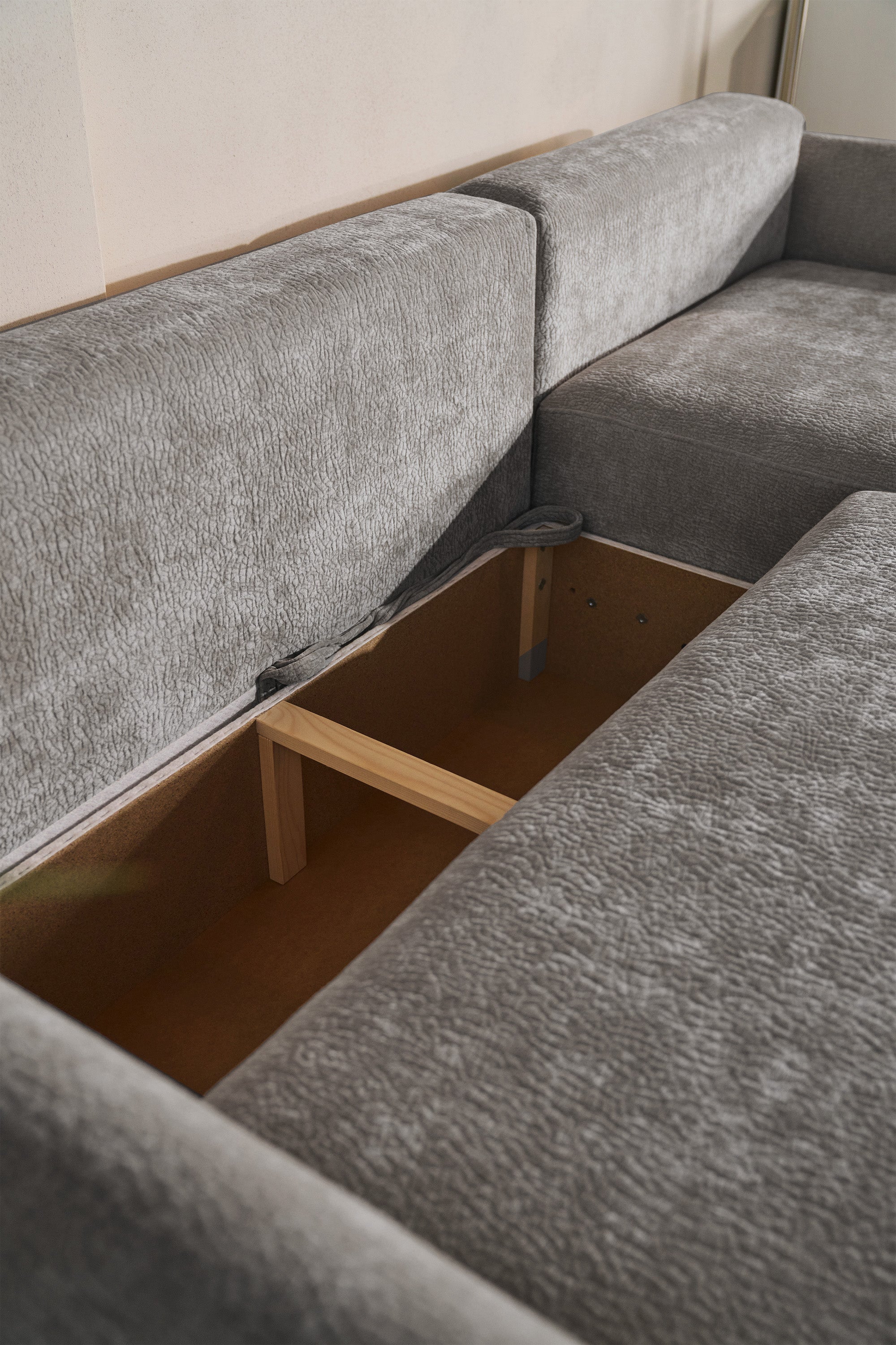 selsey-cushi-ecksofa-mit-schlaffunktion-rechts-l-form-mit-stauraum-grauer-chenil image 5