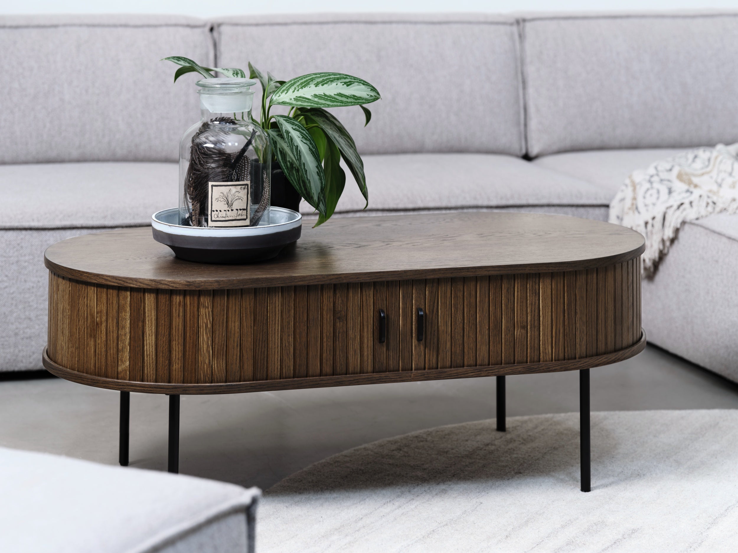 selsey-gativel-holz-couchtisch-120x60-cm-lamellen-gebrannte-eiche image 2