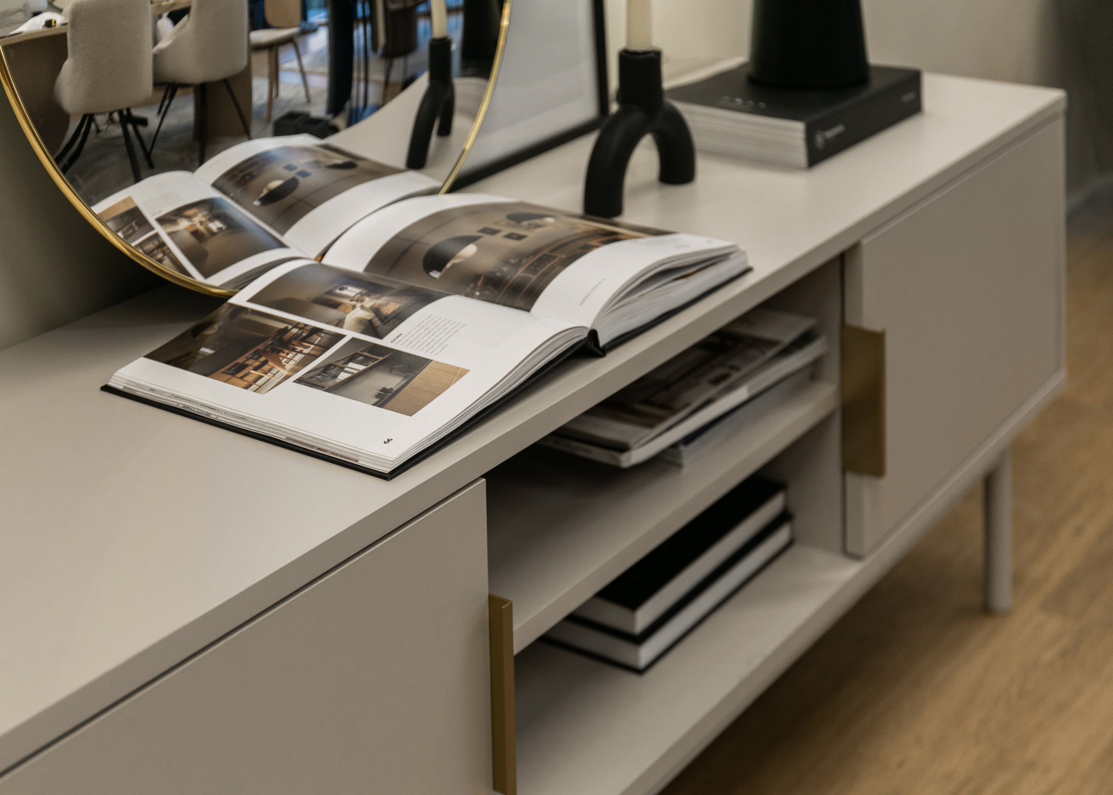selsey-viviaro-tv-schrank-154-cm-kaschmir-mit-2-t-ren-und-nischen image 8