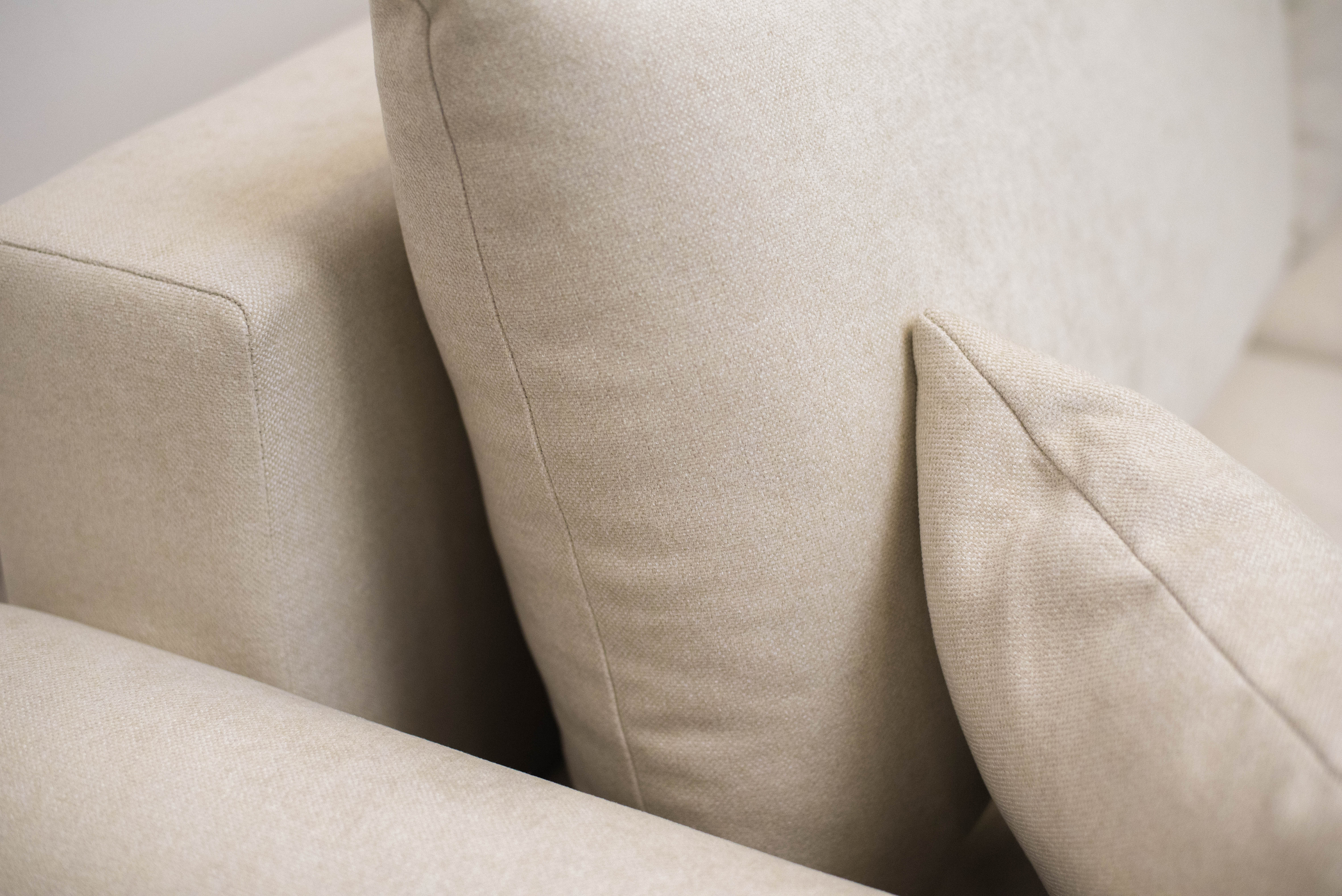 selsey-ovo-mini-ecksofa-mit-schlaffunktion-l-form-links-creme-chenille-mit-staur image 8