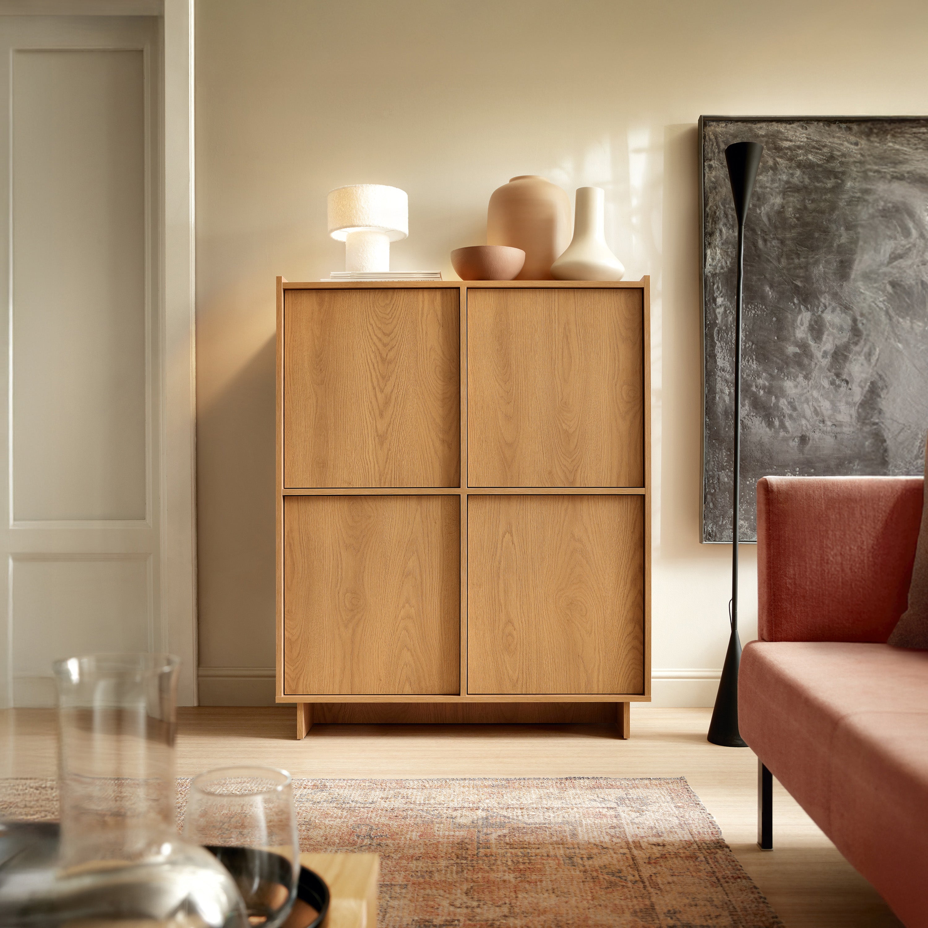 selsey-yasumi-viert-rige-kommode-98-cm-karamelleiche-highboard image 2