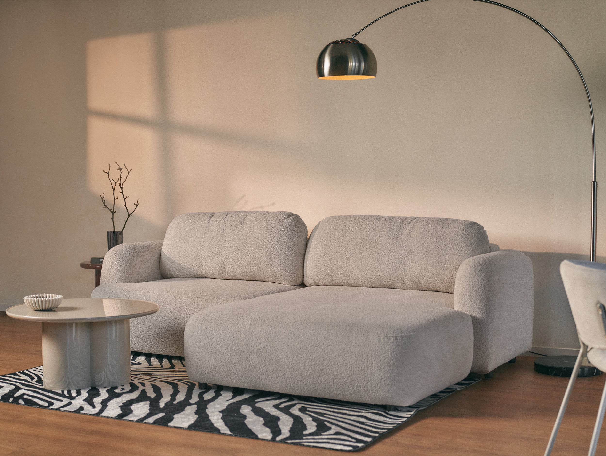 selsey-tvoya-ecksofa-mit-schlaffunktion-l-f-rmig-rechtsseitig-grau-beige-boucl image 7