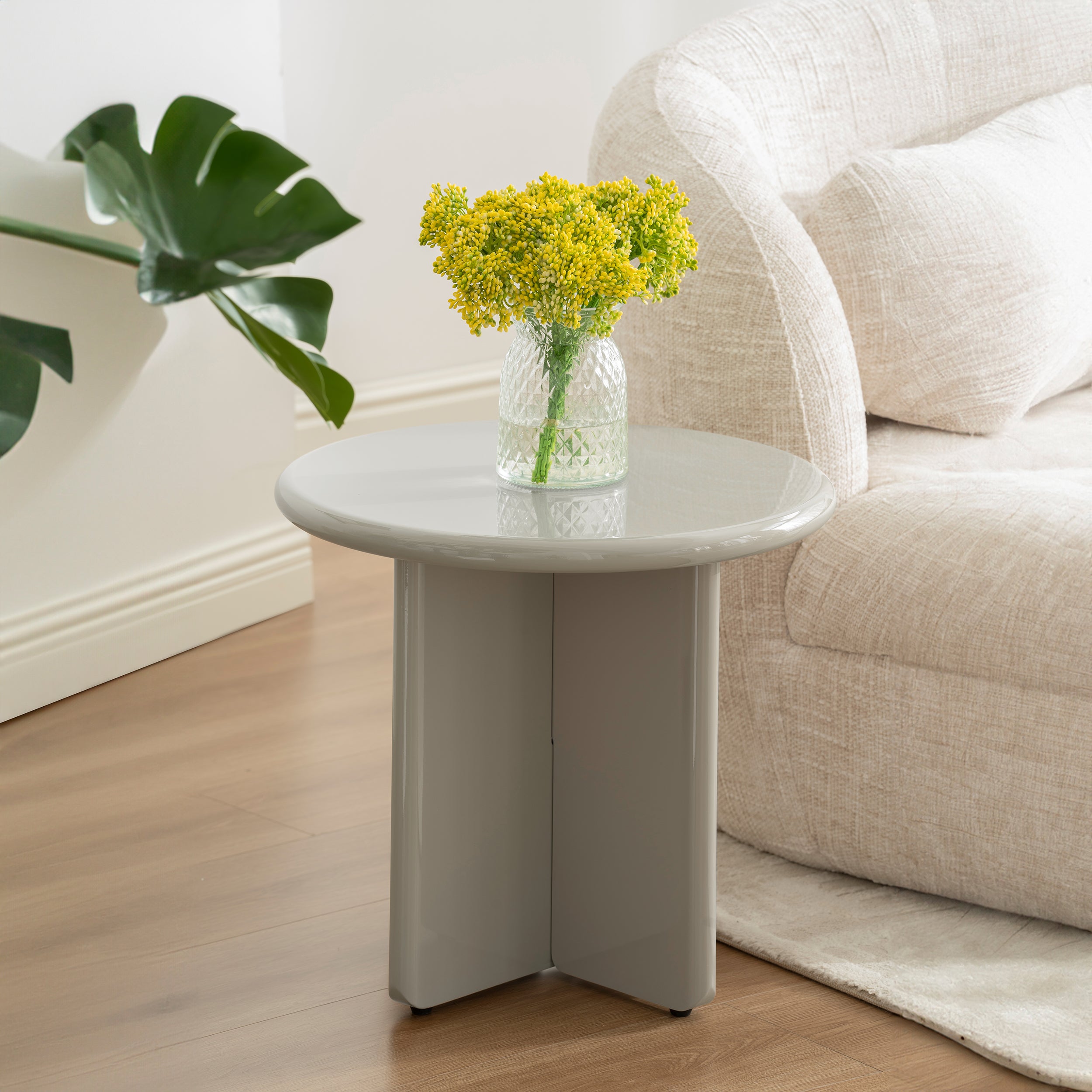 selsey-compey-couchtisch-durchmesser-50-cm-beige-hochglanz image 1