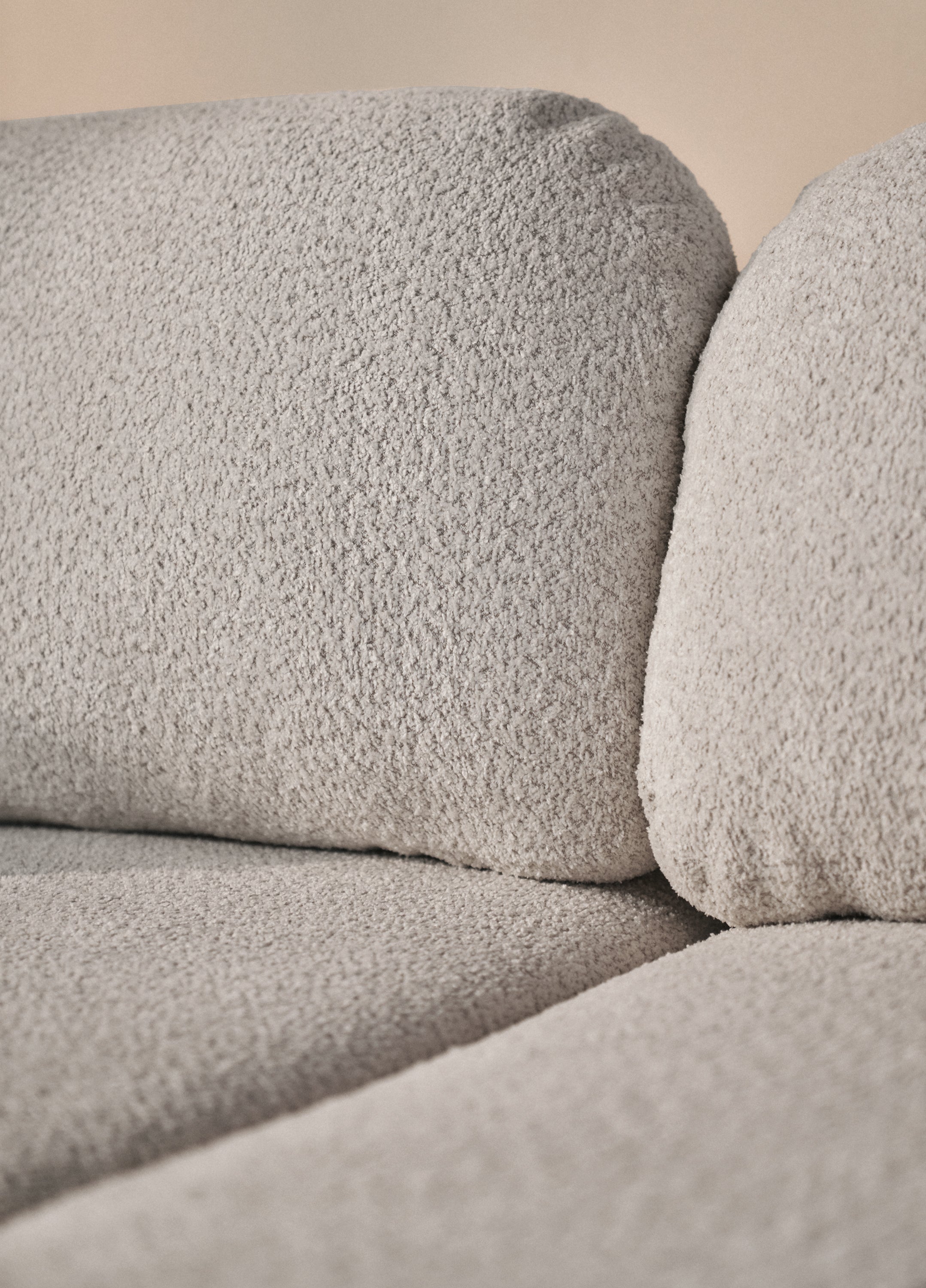 selsey-tvoya-ecksofa-mit-schlaffunktion-l-form-rechts-hellgrauer-boucl-stoff image 8