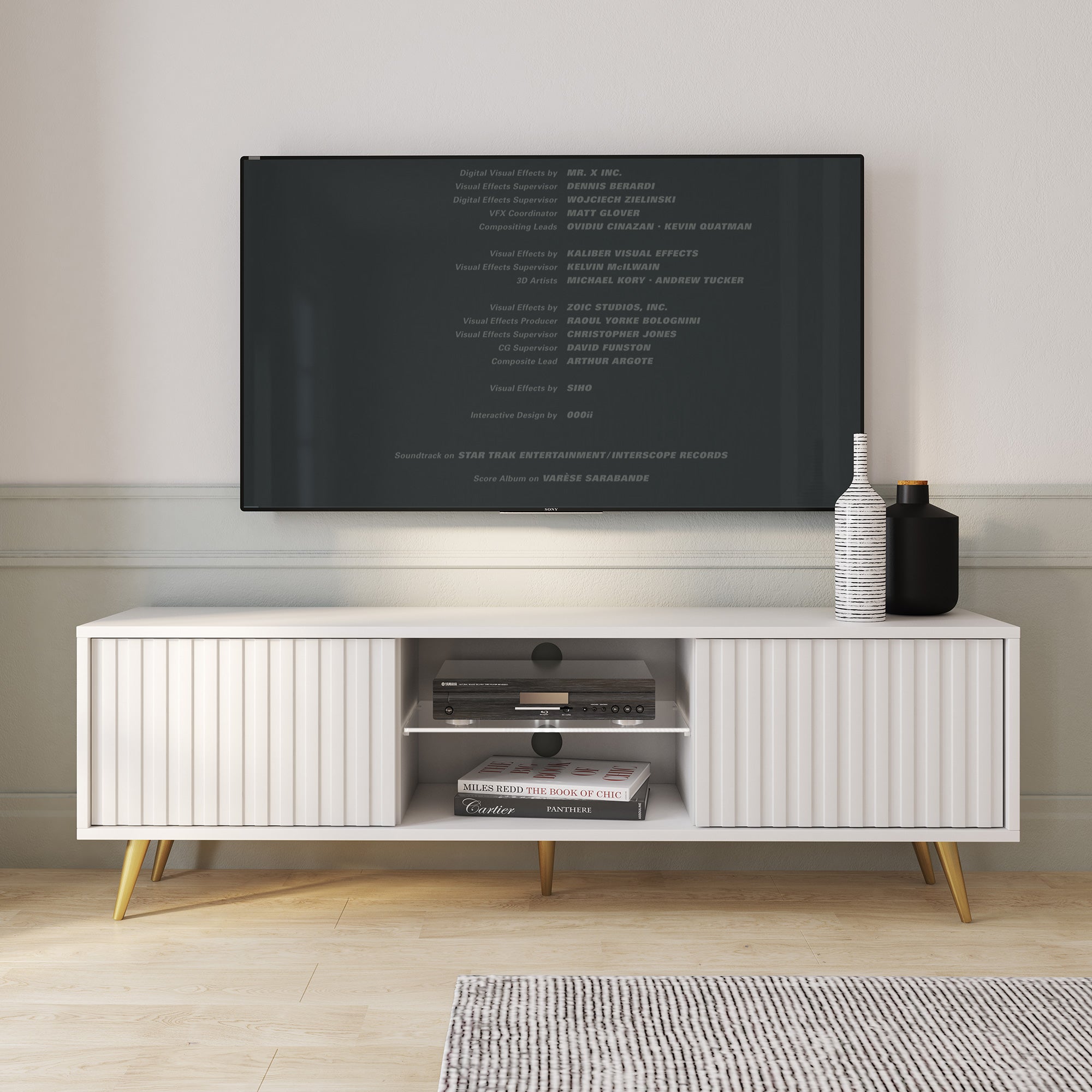 selsey-bello-tv-schrank-135-cm-wei-mit-lamellenfronten-und-goldenen-beinen image 3