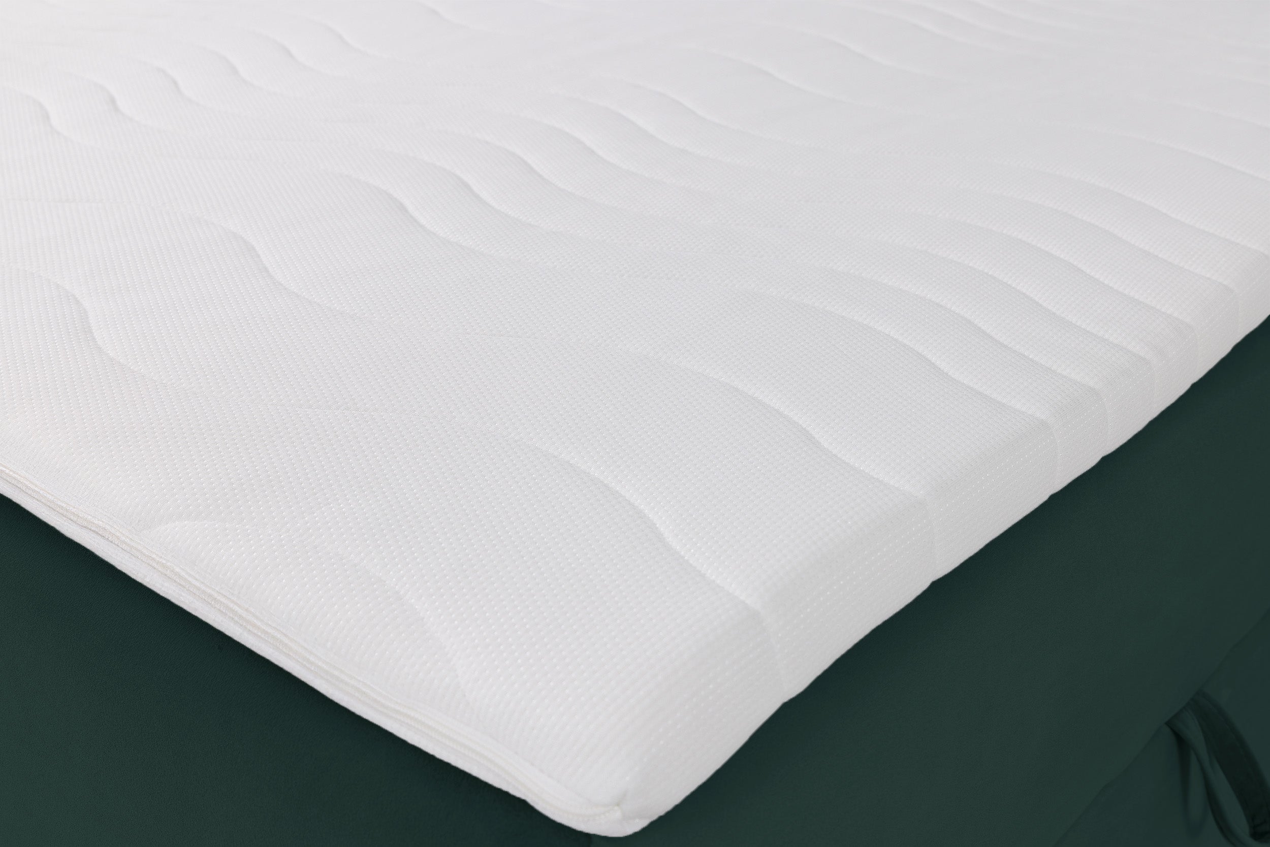 selsey-daissy-kontinentales-bett-140x200-cm-mit-stauraum-und-topper-flaschengr-n image 5